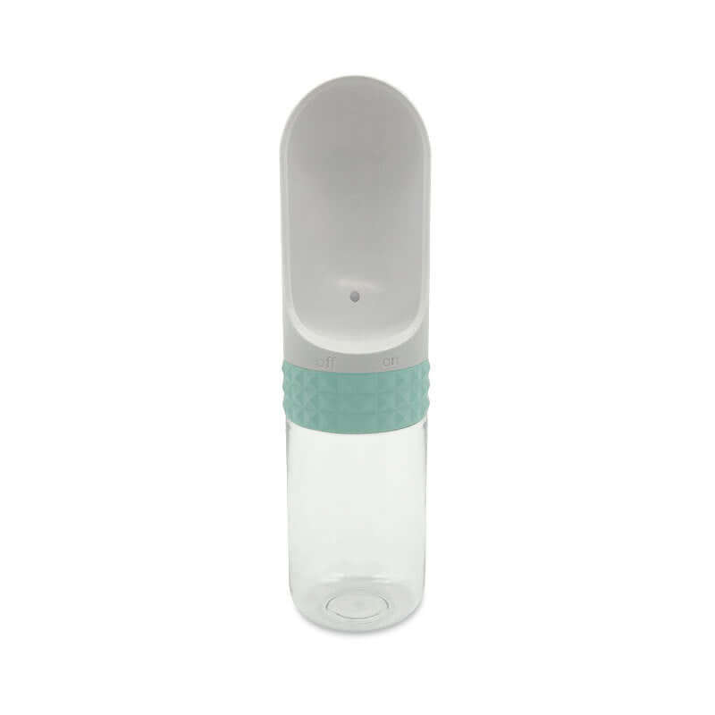 Gobelet d'eau portable pour chien avec couvercle, idéal pour les aventures en plein air et l'hydratation des animaux.