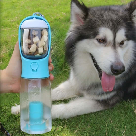 Bouteille d'eau portable 3 en 1 pour chien, design pratique et moderne, idéale pour les promenades.
