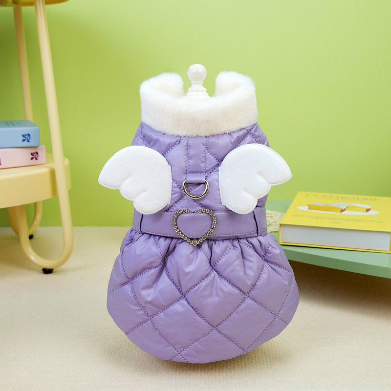 Jupe en coton épais pour petits chiens en violet avec ailes blanches et ceinture cœur, idéale pour les occasions décontractées.