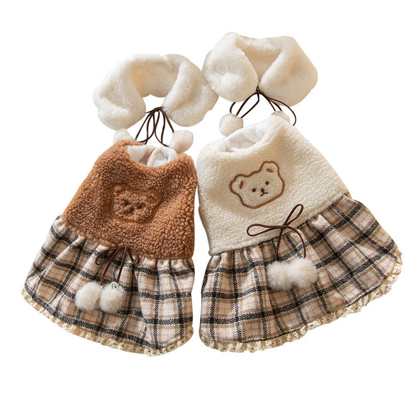 Robe ourson pour chiens en cachemire et polaire, disponible en marron et blanc, idéale pour un style adorable.