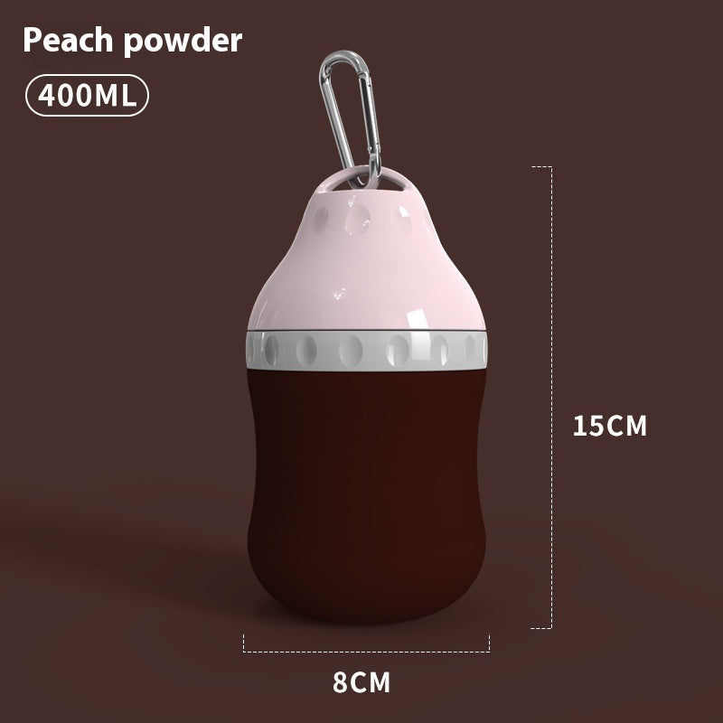 Gobelet d'eau portable pour chiens de 400ml en couleur pêche, idéal pour l'hydratation lors de promenades.