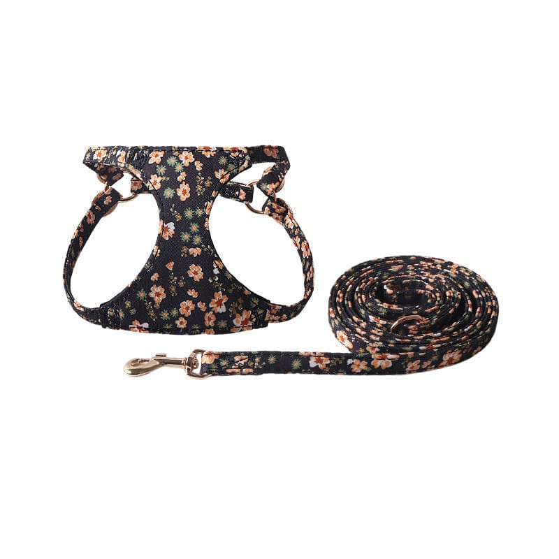 Harnais floral élégant pour animaux avec laisse assortie, tissu confortable, motifs floraux, idéal pour chiens.