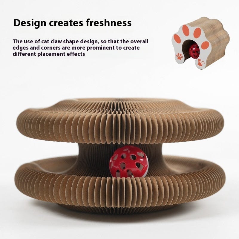 Panneau à gratter pour chat en papier corrugé avec design en forme de griffes et jouet rouge à l'intérieur.