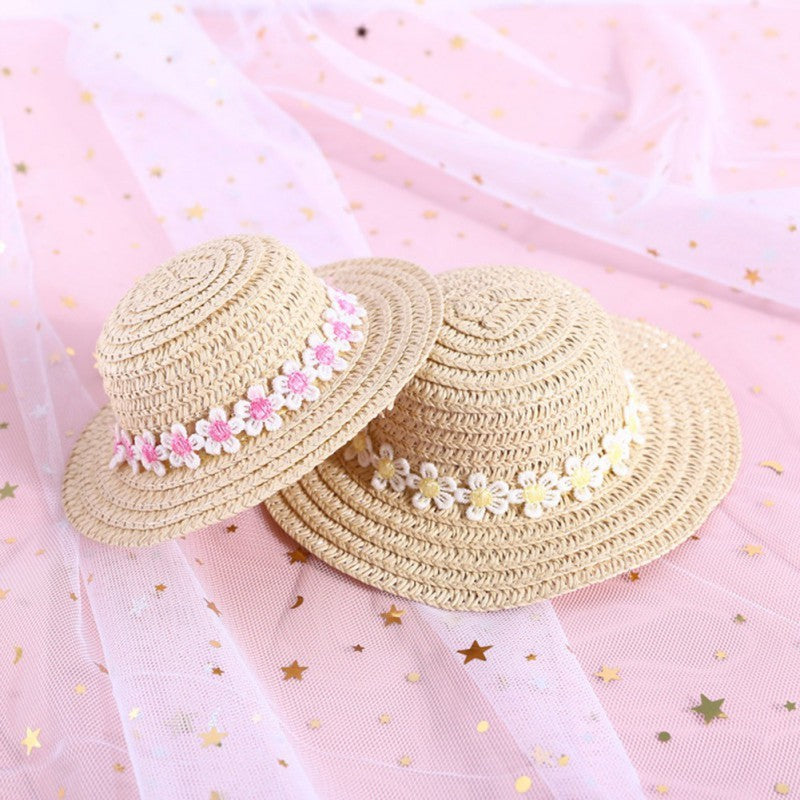 Chapeaux en paille pour animaux, ornés de fleurs, parfaits pour chiens et chats, idéal pour toutes les saisons.