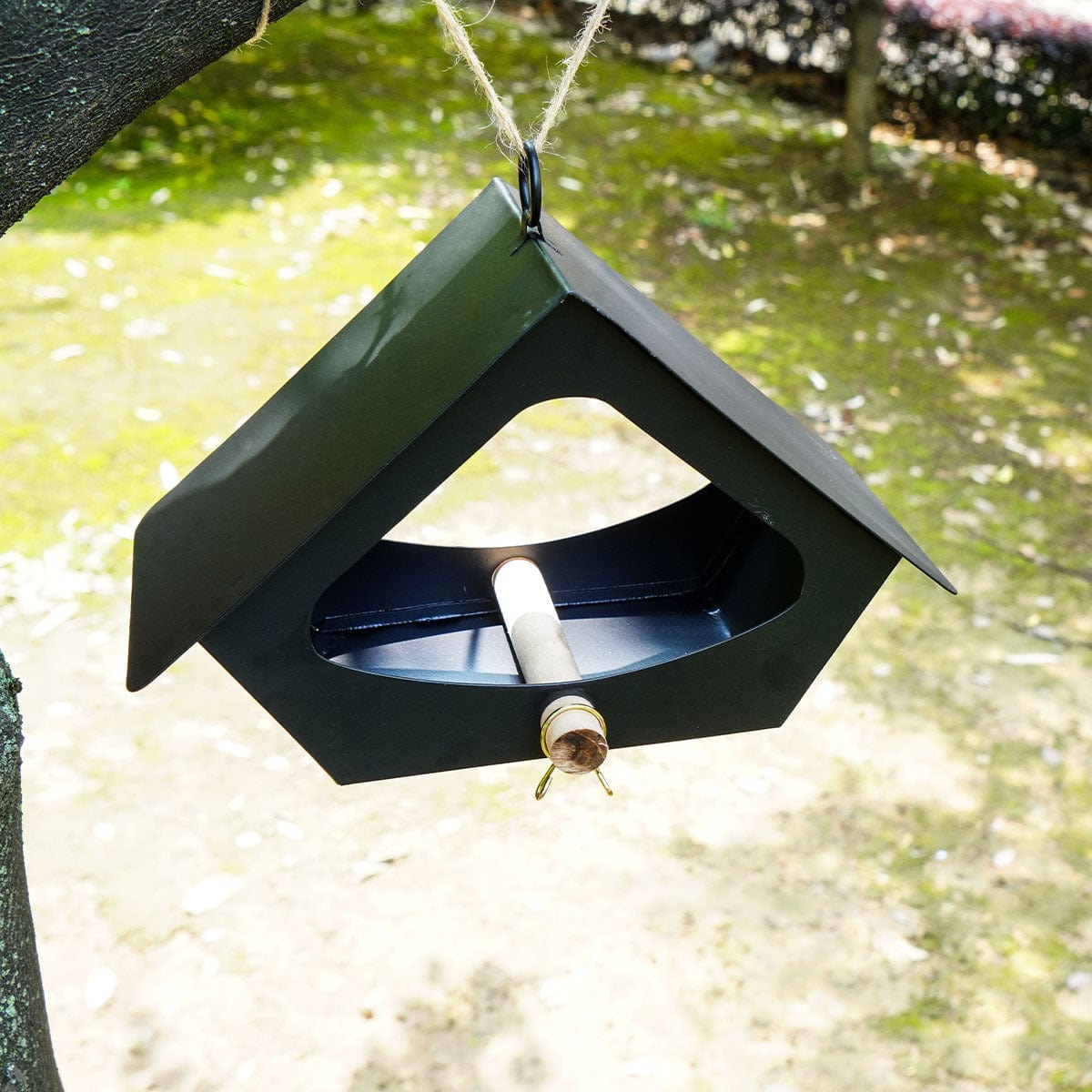 Nid d'oiseau en fer anti-pluie pour décoration extérieure