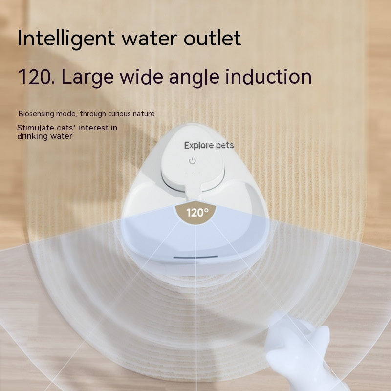 Fontaine à eau pour chats avec sortie intelligente à induction à 120°, stimulant l'hydratation des félins.